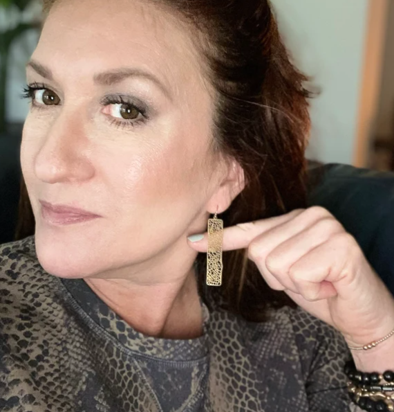 14k Gold Rectangle Filigree Dangle Mesh Earrings